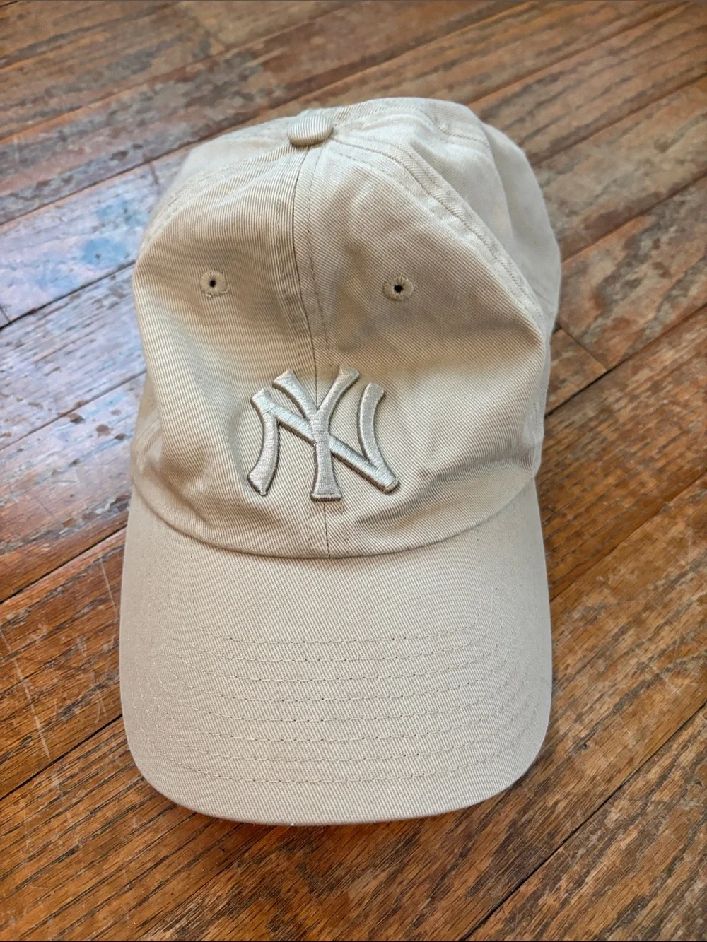 Beige Baseball Cap New York Yankees